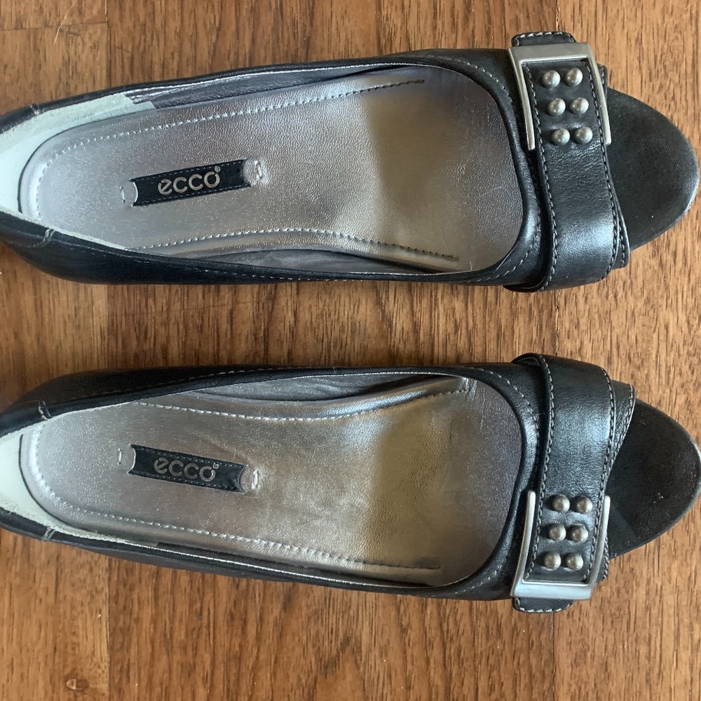 Ecco Women's Bouillon Peep-Toe Flat